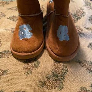 Tar Heel OFF BRAND Uggs